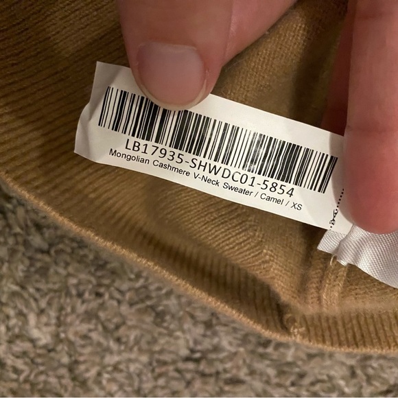 Quince 100% cashmere / Mongolian cashmere vneck sweater - Picture 6 of 7